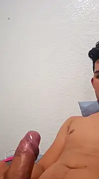 Snapshot of blaje8906 chatting on December 2024 08:32:01 PM blaje8906 online show from December 2024 08:32:01 PM