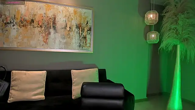 BellaCarteer  online show from March 2025 12:25:02 PM