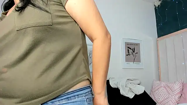 africa holmes online show from September 2025 01:39:02 AM