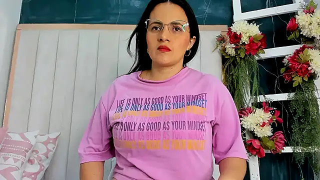 africa holmes online show from October 2025 01:58:02 AM