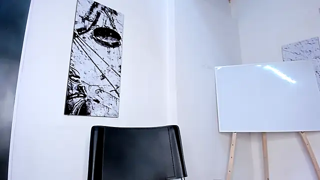 africa holmes online show from October 2025 02:23:02 AM