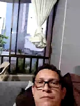 Snapshot of Bombi22 chatting on December 2024 10:45:01 PM Bombi22 online show from December 2024 10:45:01 PM