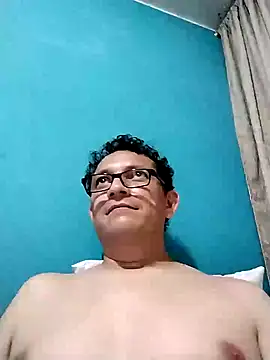 Snapshot of Bombi22 chatting on December 2024 05:17:01 AM Bombi22 online show from December 2024 05:17:01 AM