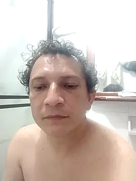 Snapshot of Bombi22 chatting on February 2025 03:01:02 PM Bombi22 online show from February 2025 03:01:02 PM