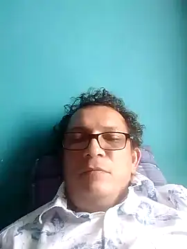 Snapshot of Bombi22 chatting on February 2025 06:47:02 PM Bombi22 online show from February 2025 06:47:02 PM