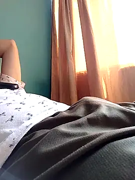 Snapshot of Bombi22 chatting on February 2025 06:19:02 PM Bombi22 online show from February 2025 06:19:02 PM