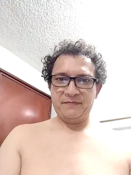 Snapshot of Bombi22 chatting on March 2025 07:26:02 PM Bombi22 online show from March 2025 07:26:02 PM