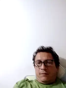 Snapshot of Bombi22 chatting on September 2025 04:46:02 AM Bombi22 online show from September 2025 04:46:02 AM