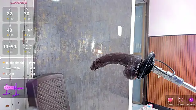 violett collins  online show from October 2025 10:39:02 AM