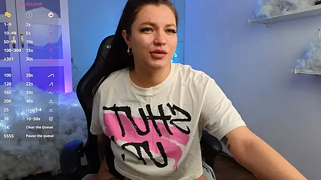 Snapshot of KAREN_NIX chatting on December 2024 01:22:01 AM KAREN NIX online show from December 2024 01:22:01 AM