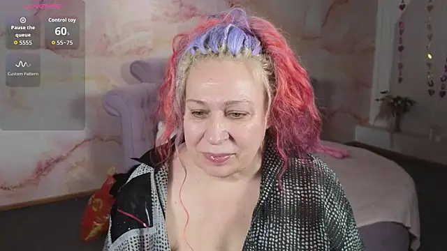 Penelope Pinky online show from November 2025 08:06:01 AM