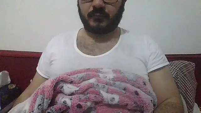 Snapshot of UrfavSlaveBitch chatting on March 2026 04:33:01 PM UrfavSlaveBitch online show from March 2026 04:33:01 PM