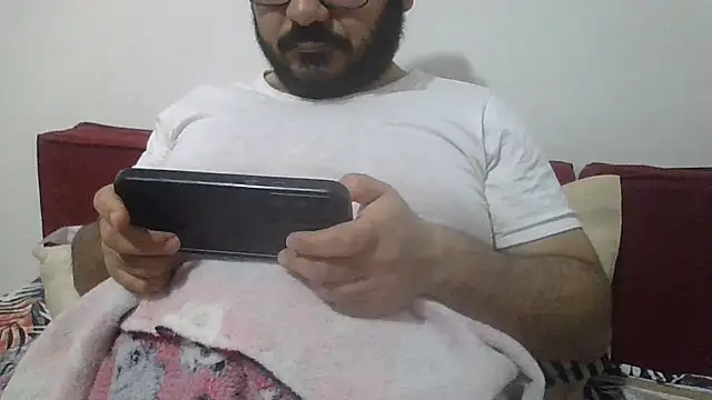 Snapshot of UrfavSlaveBitch chatting on March 2026 06:23:02 PM UrfavSlaveBitch online show from March 2026 06:23:02 PM