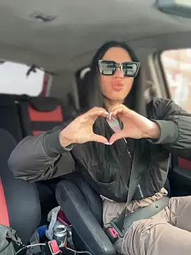 Snapshot of JulliaVegas chatting on March 2025 02:18:02 AM JulliaVegas online show from March 2025 02:18:02 AM