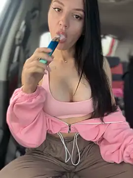 Snapshot of JulliaVegas chatting on September 2025 01:40:01 AM JulliaVegas online show from September 2025 01:40:01 AM