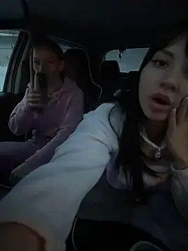 Snapshot of JulliaVegas chatting on December 2025 02:06:02 AM JulliaVegas online show from December 2025 02:06:02 AM