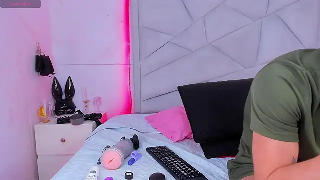 Snapshot of JACK_BLOSSOM_ chatting on December 2024 07:32:01 PM JACK BLOSSOM online show from December 2024 07:32:01 PM