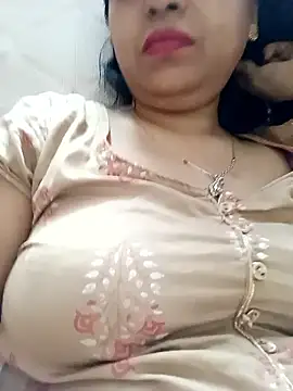 Snapshot of sunita-doll chatting on September 2025 12:15:01 PM sunita-doll online show from September 2025 12:15:01 PM