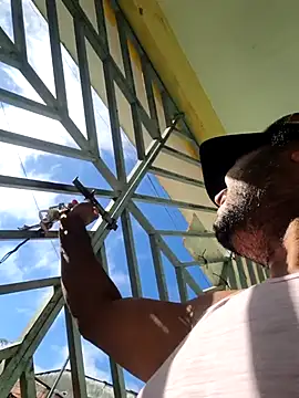 alexjs84 online show from October 2025 10:11:02 AM