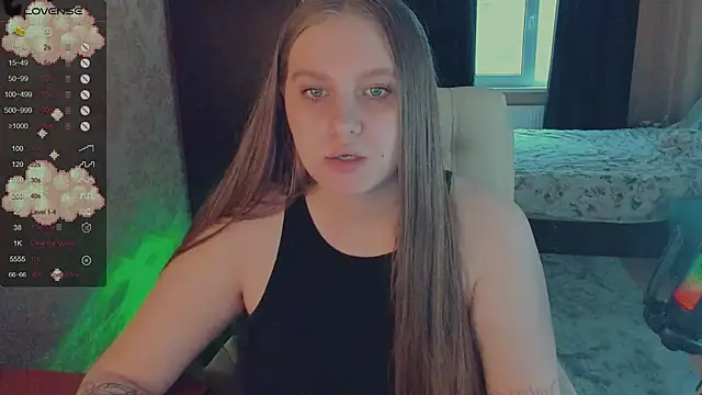 Snapshot of Alice_Dreamgirl_ chatting on January 2025 09:04:01 AM Alice Dreamgirl  online show from January 2025 09:04:01 AM