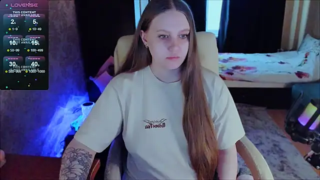 Snapshot of Alice_Dreamgirl_ chatting on March 2025 09:57:01 AM Alice Dreamgirl  online show from March 2025 09:57:01 AM