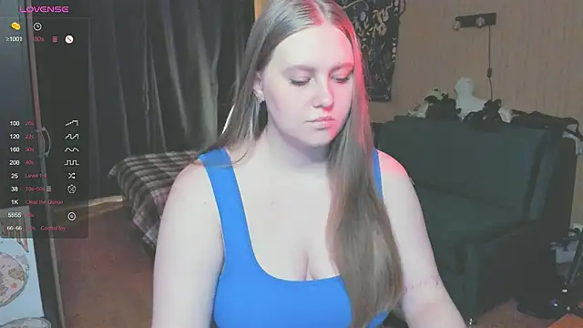 Snapshot of Alice_Dreamgirl_ chatting on October 2025 11:55:02 AM Alice Dreamgirl  online show from October 2025 11:55:02 AM