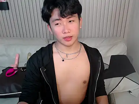 dangerzone0122 online show from January 2026 05:18:02 PM