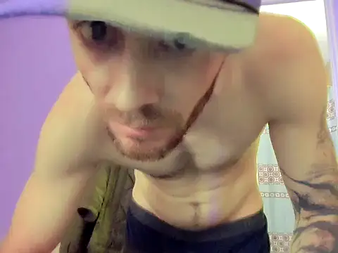 Huntzg23 online show from November 2025 11:36:02 AM