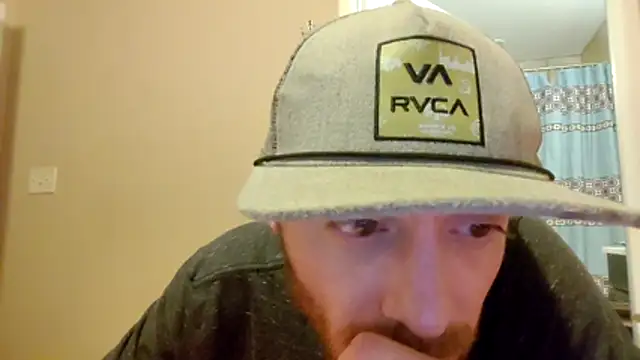 Huntzg23 online show from December 2025 01:32:02 AM