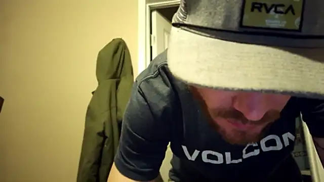 Huntzg23 online show from December 2025 09:51:02 AM