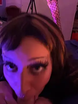 Snapshot of littlewitchxoxo chatting on February 2025 09:59:01 PM littlewitchxoxo online show from February 2025 09:59:01 PM