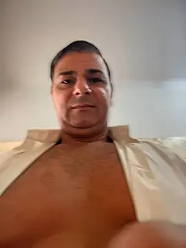 SecretlyDD online show from October 2025 06:23:01 AM