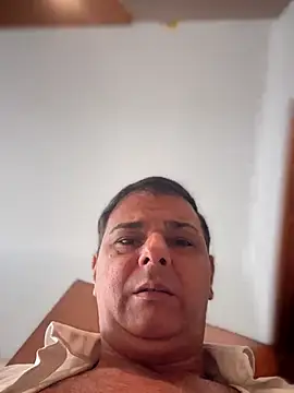 SecretlyDD online show from November 2025 08:48:01 AM