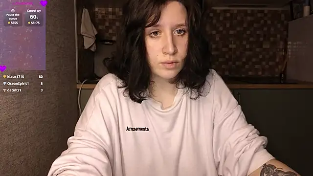 Snapshot of whatamarrie chatting on January 2025 02:21:02 AM whatamarrie online show from January 2025 02:21:02 AM