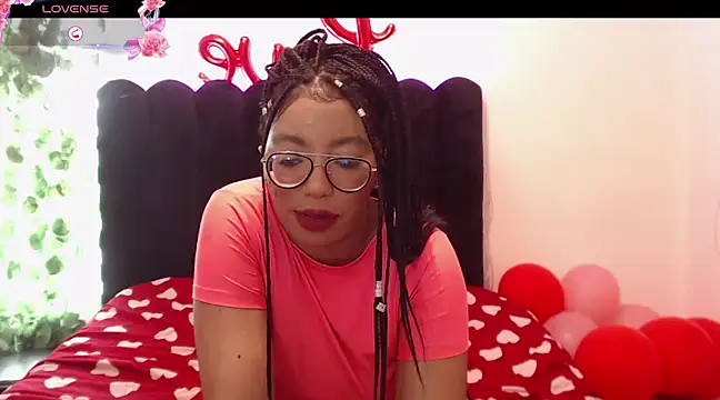 Snapshot of AmyBriiggs chatting on February 2025 02:54:02 PM AmyBriiggs online show from February 2025 02:54:02 PM