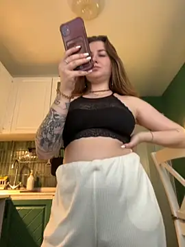 MayaMystic online show from October 2025 01:01:02 PM