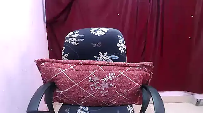 Snapshot of Liza-rani chatting on January 2025 09:02:01 AM Liza-rani online show from January 2025 09:02:01 AM