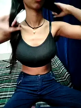 Snapshot of Liza-rani chatting on January 2025 12:05:02 PM Liza-rani online show from January 2025 12:05:02 PM