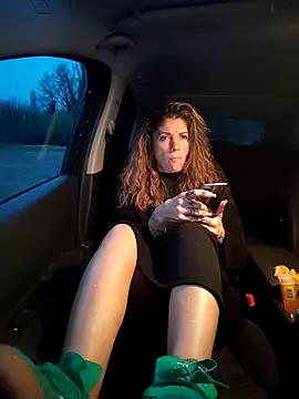 sansan2411 online show from February 2026 05:00:02 PM