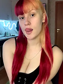 Snapshot of Sweet_white_chocolate chatting on October 2025 07:04:02 AM Sweet white chocolate online show from October 2025 07:04:02 AM