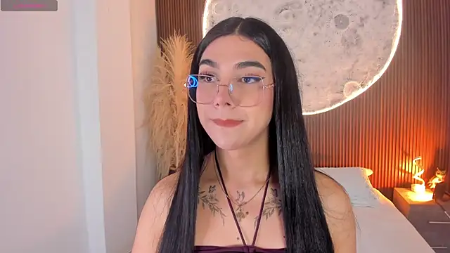 RoseCassie online show from February 2026 01:38:01 PM