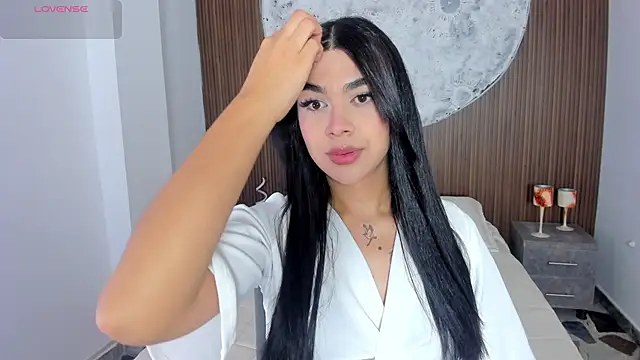 Snapshot of RoseCassie chatting on April 2026 01:59:02 PM RoseCassie online show from April 2026 01:59:02 PM