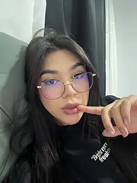 Snapshot of RoseCassie chatting on May 2026 12:16:02 AM RoseCassie online show from May 2026 12:16:02 AM