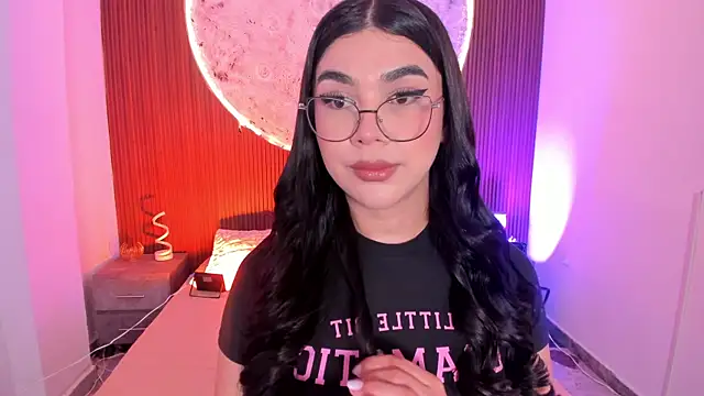Snapshot of RoseCassie chatting on July 2026 12:53:01 PM RoseCassie online show from July 2026 12:53:01 PM