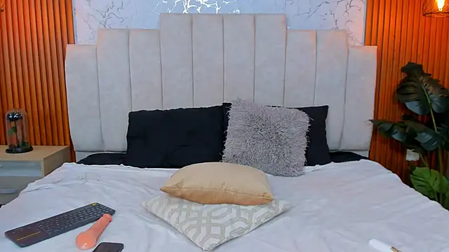 AinaraJimenez online show from March 2025 07:00:02 AM