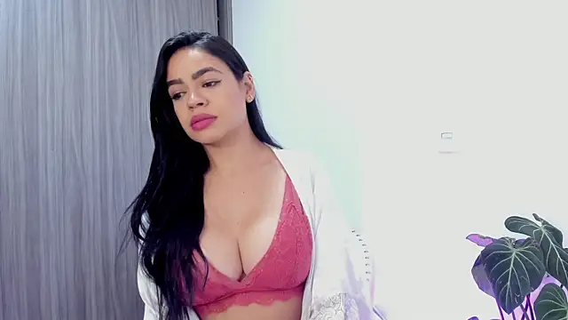 Sara Leblanc online show from February 2025 03:38:01 PM