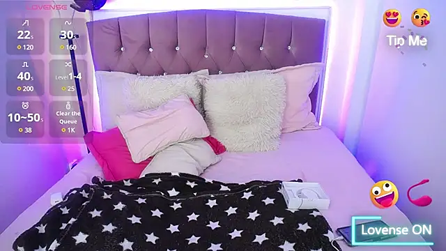 mia collens online show from February 2025 12:35:01 AM