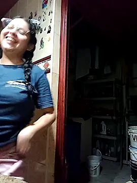 valentina568 online show from November 2025 03:30:01 AM