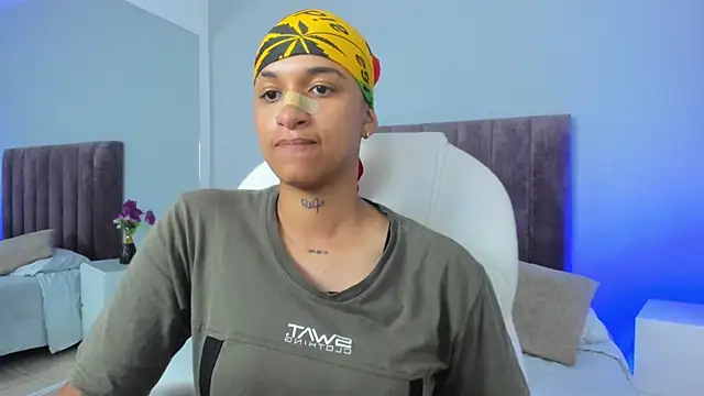 Snapshot of Dominick_jones chatting on February 2025 11:30:02 PM Dominick jones online show from February 2025 11:30:02 PM