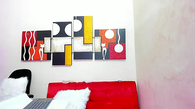 Mariana 16  online show from February 2025 11:31:01 PM